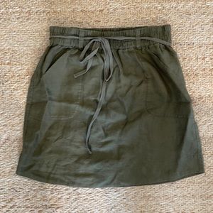Green Loft tie skirt